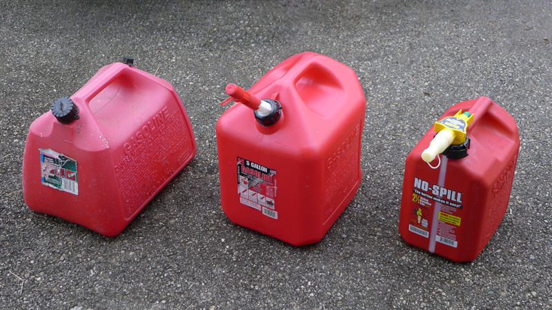 Blitz 5 Gallon Gal Gas Can Vented Caps Old Style Spout 2 Handles