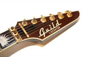 1988-Guild-Liberator-Elite-HEadstockAngle2