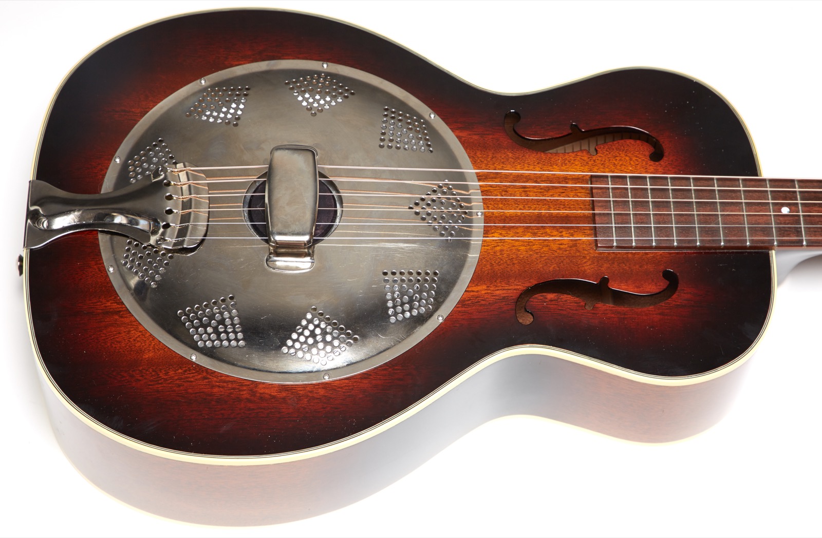 Guild-R30-Resonator-Top.jpg